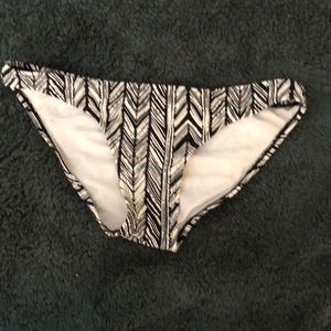 Black and white pattern bathing suit bottom